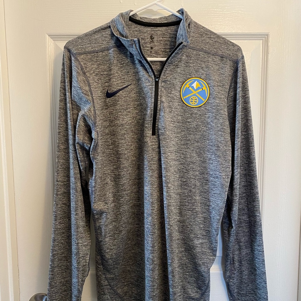 Men’s Nike Denver Nuggets Half Zip Sweatshirt